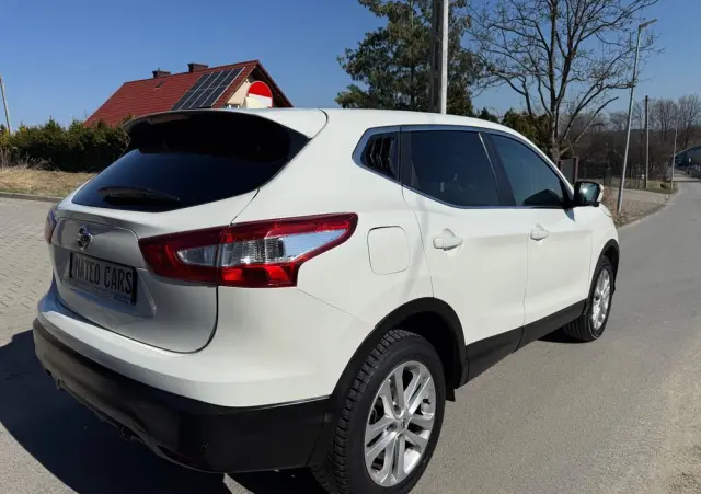 NISSAN Qashqai 1.6 DCi 4x4 Tekna