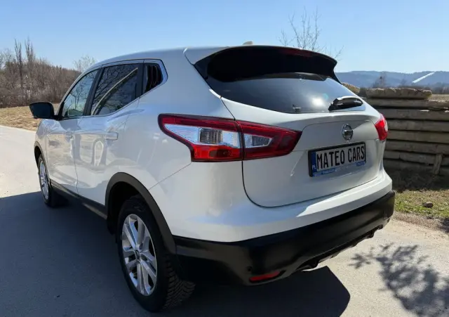 NISSAN Qashqai 1.6 DCi 4x4 Tekna