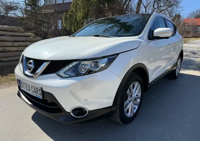 NISSAN Qashqai 1.6 DCi 4x4 Tekna