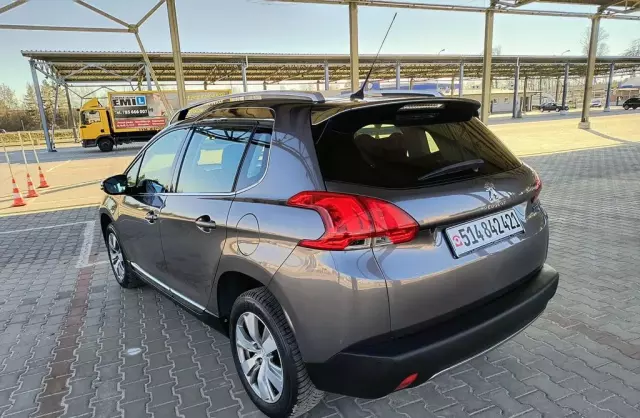 PEUGEOT 2008 