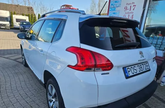 PEUGEOT 2008 
