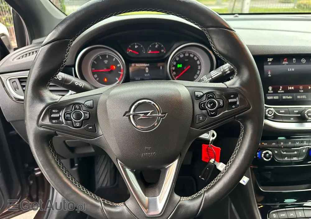 OPEL Astra 1.4 Turbo Edition