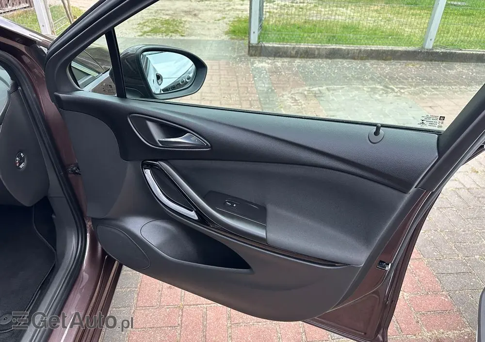 OPEL Astra 1.4 Turbo Edition