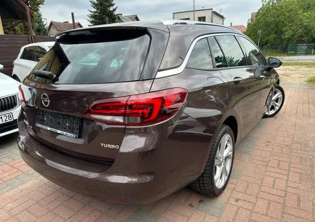 OPEL Astra 1.4 Turbo Edition