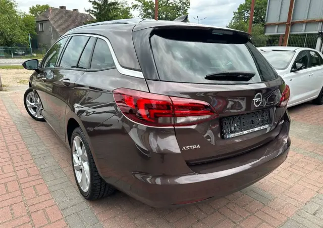 OPEL Astra 1.4 Turbo Edition
