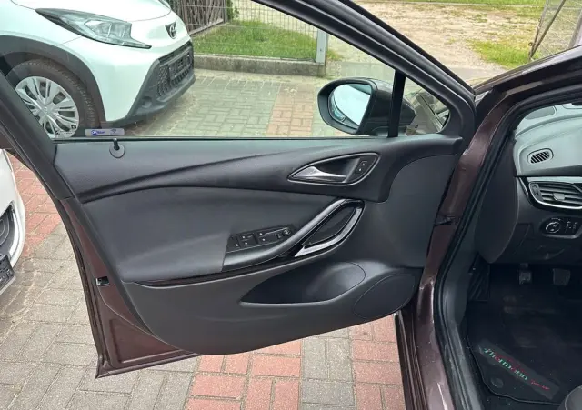 OPEL Astra 1.4 Turbo Edition