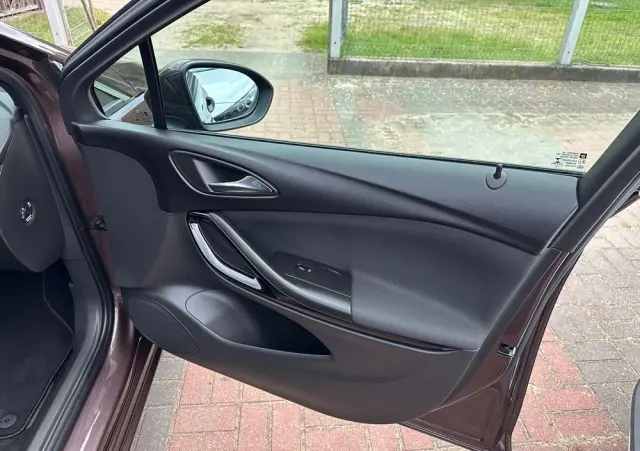 OPEL Astra 1.4 Turbo Edition