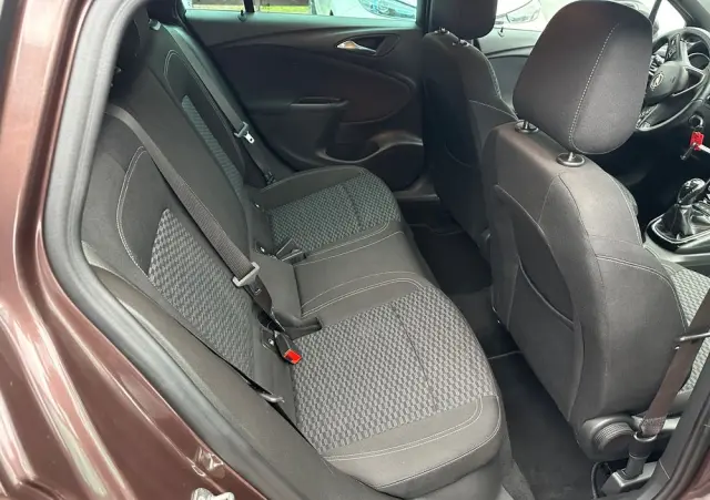 OPEL Astra 1.4 Turbo Edition