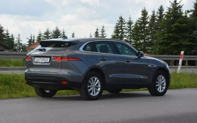 JAGUAR F-Pace 2.0 i4D AWD Prestige