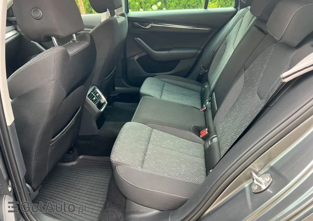 SKODA Octavia 2.0 TDI Style DSG