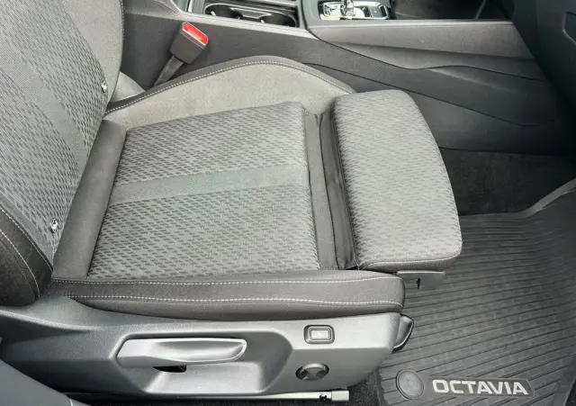 SKODA Octavia 2.0 TDI Style DSG