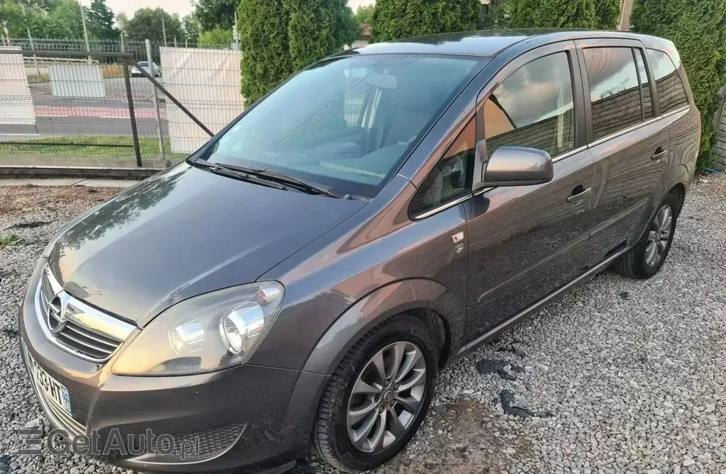 OPEL Zafira 