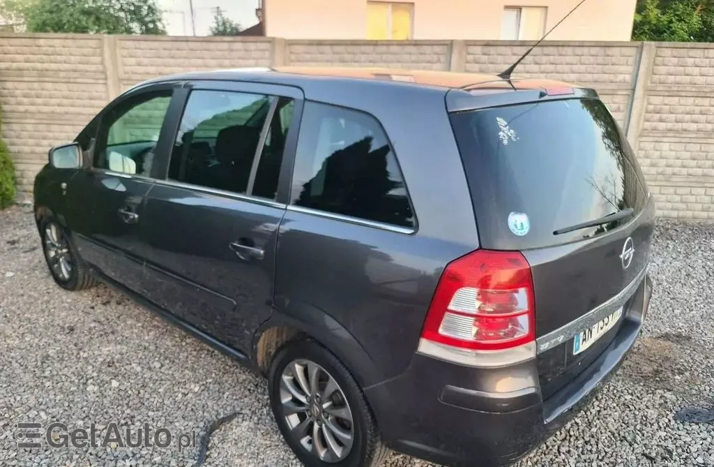 OPEL Zafira 
