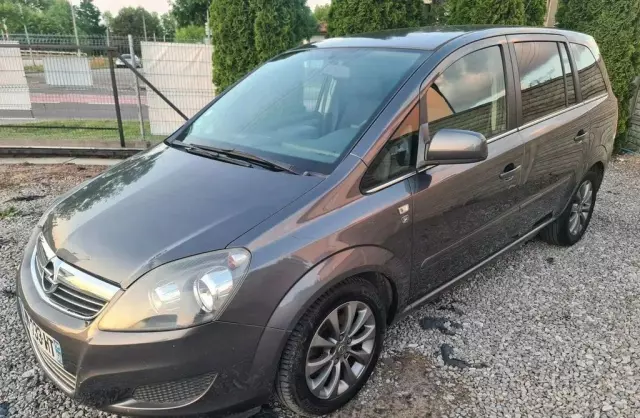 OPEL Zafira 