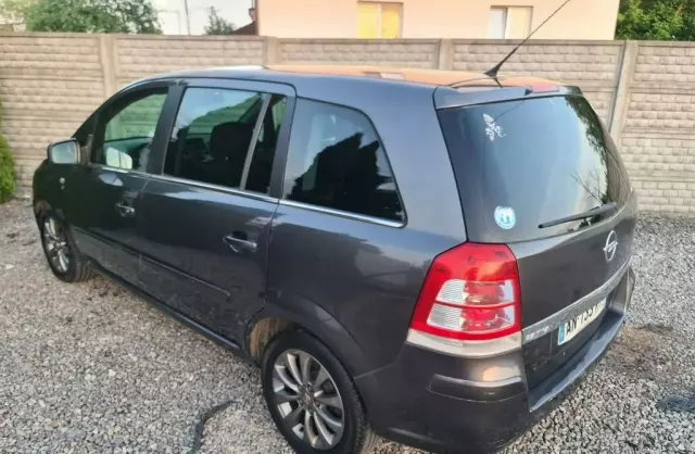 OPEL Zafira 