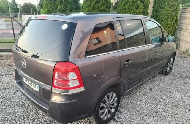 OPEL Zafira 
