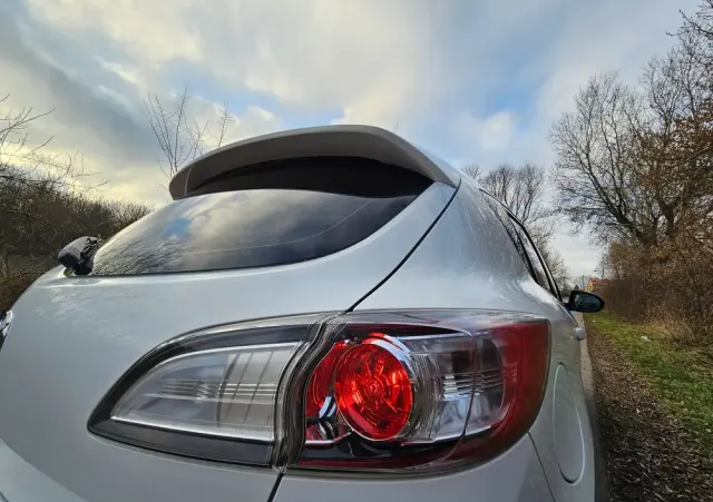 MAZDA 3 2.0 MZR DISI Edition