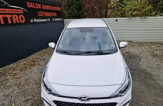 HYUNDAI I20 