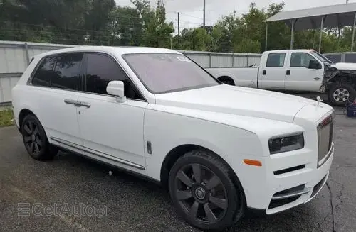 ROLLS-ROYCE Cullinan 