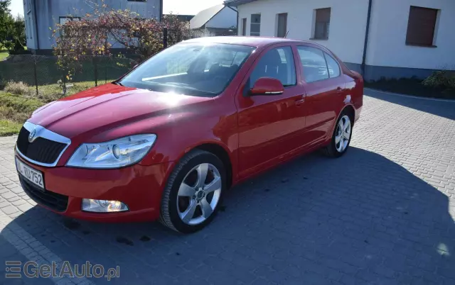 SKODA Octavia 1.8 TSI Ambiente DSG