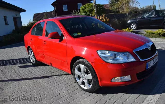SKODA Octavia 1.8 TSI Ambiente DSG