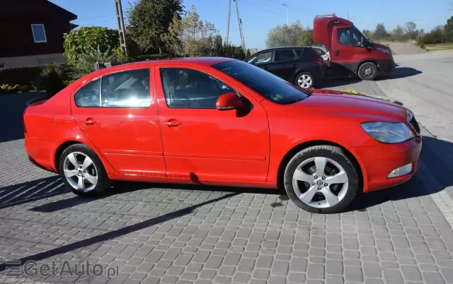 SKODA Octavia 1.8 TSI Ambiente DSG