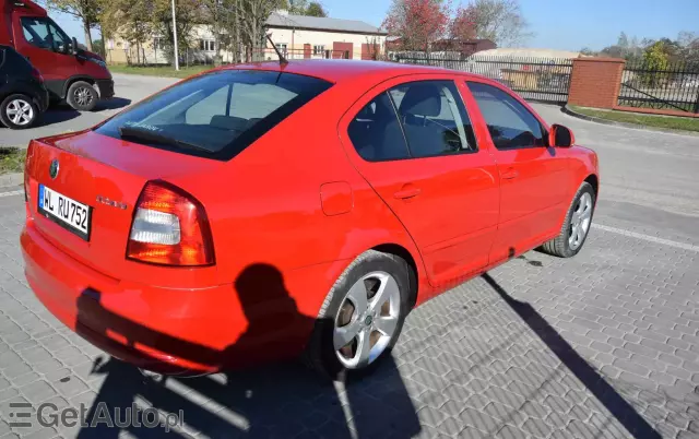 SKODA Octavia 1.8 TSI Ambiente DSG