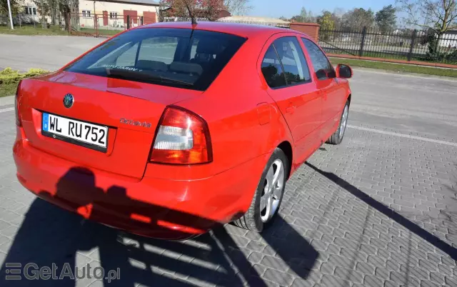 SKODA Octavia 1.8 TSI Ambiente DSG