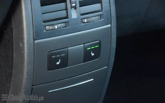 SKODA Octavia 1.8 TSI Ambiente DSG