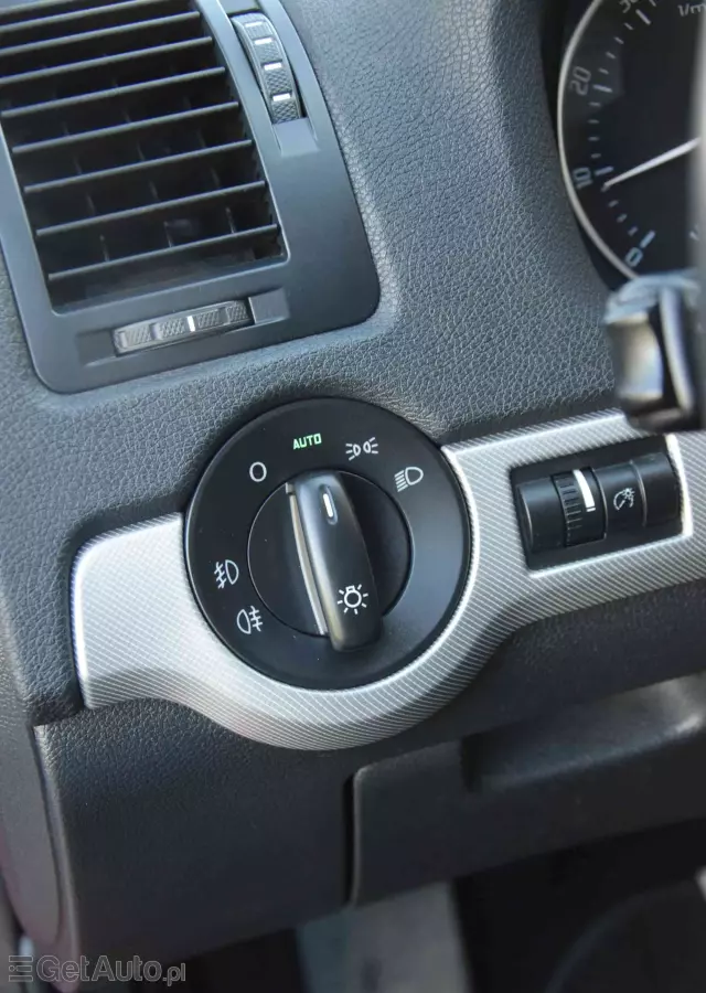 SKODA Octavia 1.8 TSI Ambiente DSG