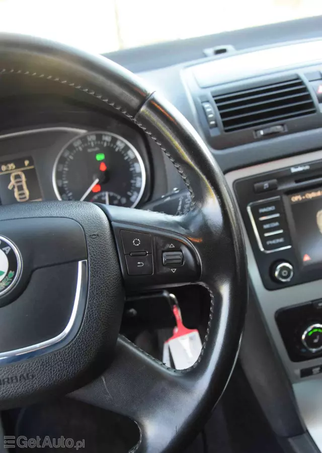 SKODA Octavia 1.8 TSI Ambiente DSG