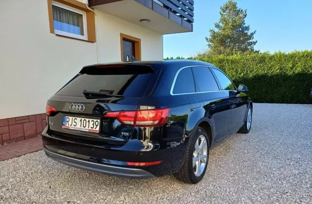AUDI A4 2.0 TDI (150 KM) quattro