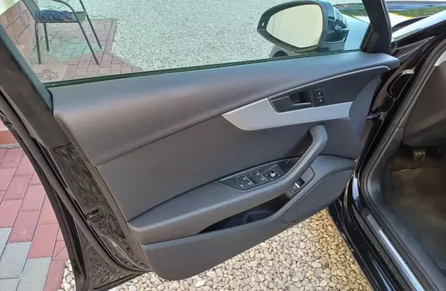 AUDI A4 2.0 TDI (150 KM) quattro