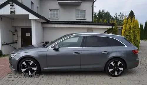 AUDI A4 