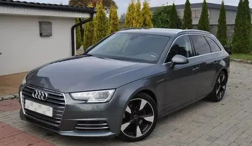 AUDI A4 
