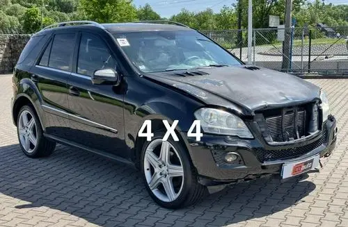 MERCEDES-BENZ ML 