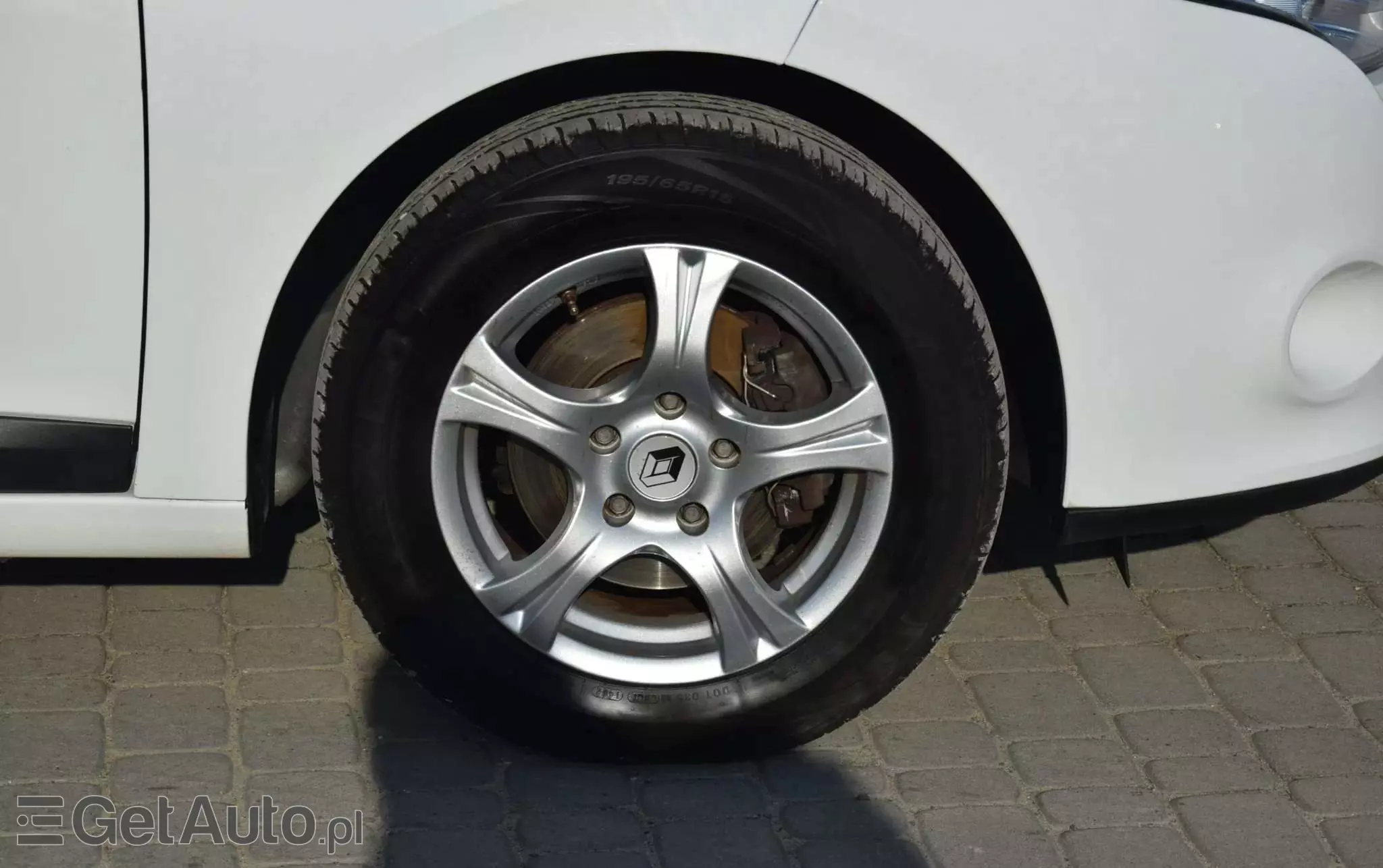 RENAULT Megane 1.6 16V 100 Authentique