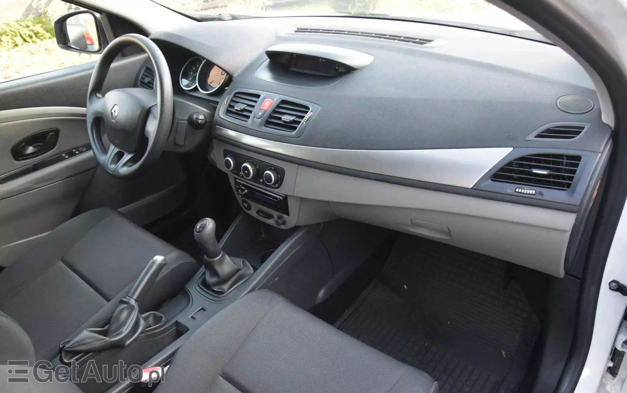 RENAULT Megane 1.6 16V 100 Authentique