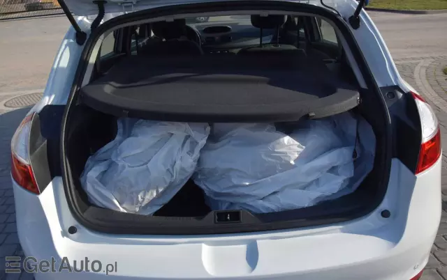 RENAULT Megane 1.6 16V 100 Authentique