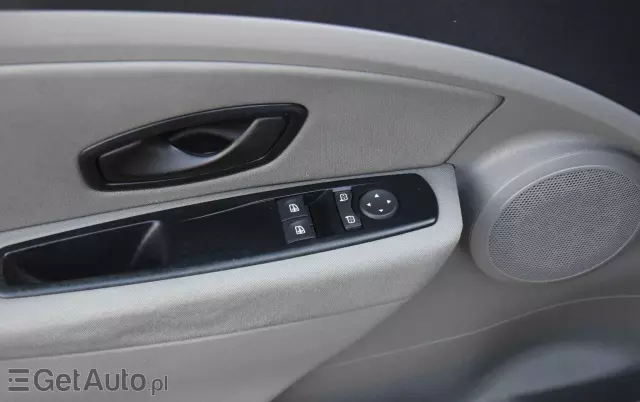 RENAULT Megane 1.6 16V 100 Authentique