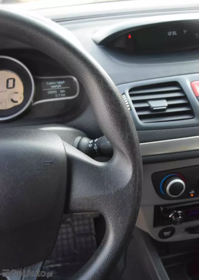 RENAULT Megane 1.6 16V 100 Authentique