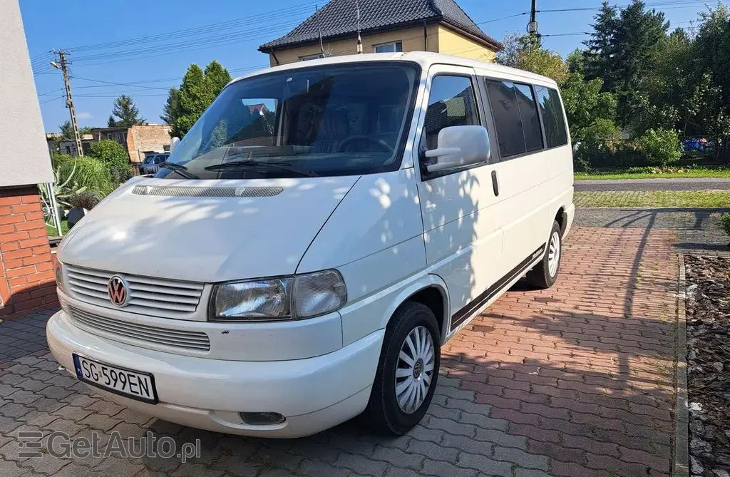 VOLKSWAGEN Multivan 