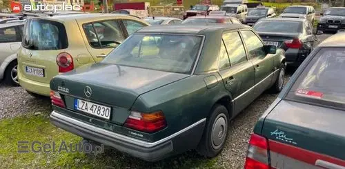 MERCEDES-BENZ W124 