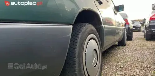 MERCEDES-BENZ W124 