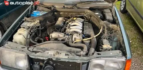 MERCEDES-BENZ W124 