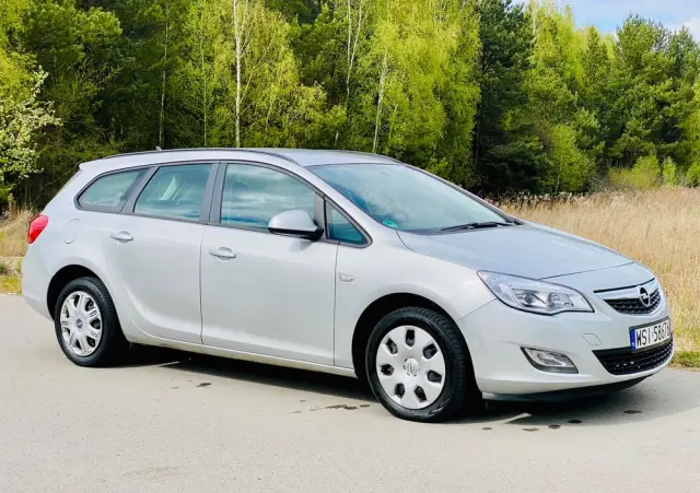 OPEL Astra 1.7 CDTI Edition