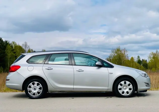 OPEL Astra 1.7 CDTI Edition