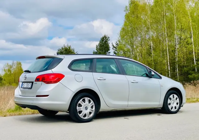 OPEL Astra 1.7 CDTI Edition