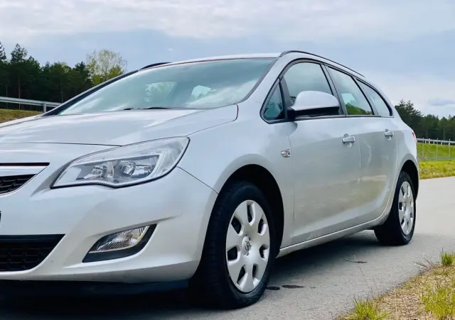 OPEL Astra 1.7 CDTI Edition