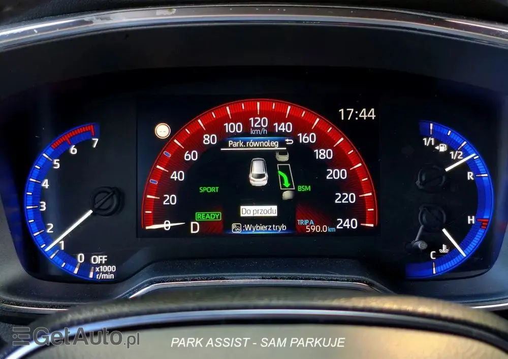 TOYOTA Corolla 1.8 Hybrid Team Deutschland